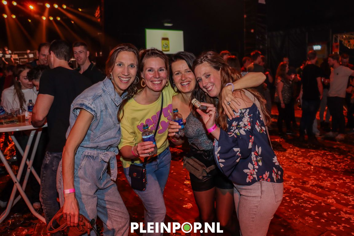 Vrijdag Publiek  (101)